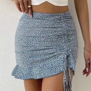 Floral mini skirt